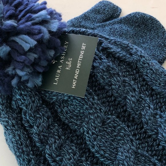 LAURA ASHLEY Kids Hat & Mittens Set Size 12-24 Months NWT - Picture 4 of 4